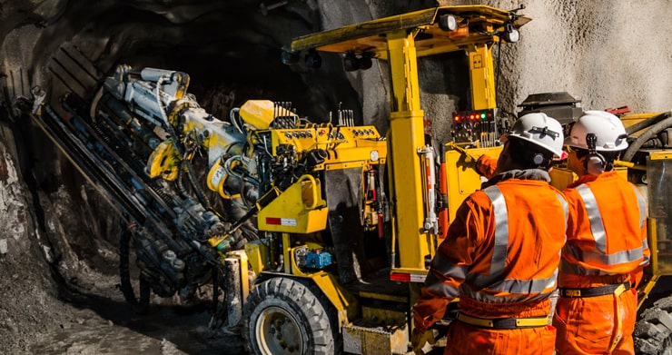 Arbeiter im Tunnel infsoft blog tunnelbranche
